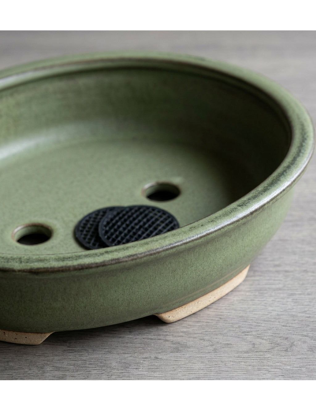 Gleao Shallow Oval Ceramic Planter 30 cm Moss Green - Detail view